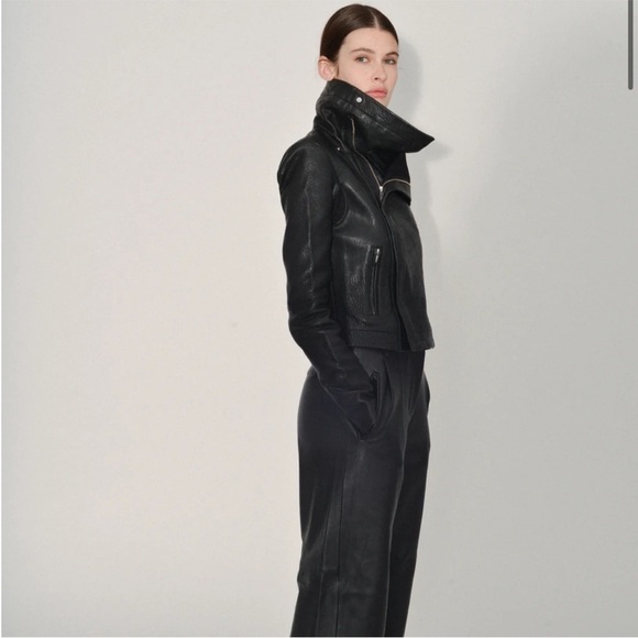 New Veda Classic Max Black Leather Jacket - Picture 3 of 12